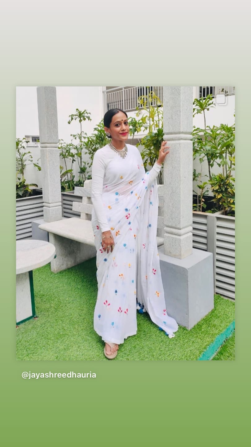 Customer photo review of White Embroidered Mulmul Cotton Saree