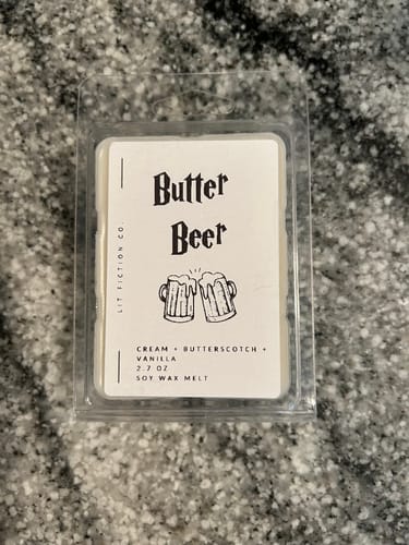 Customer photo review of Bookish Wax Melts