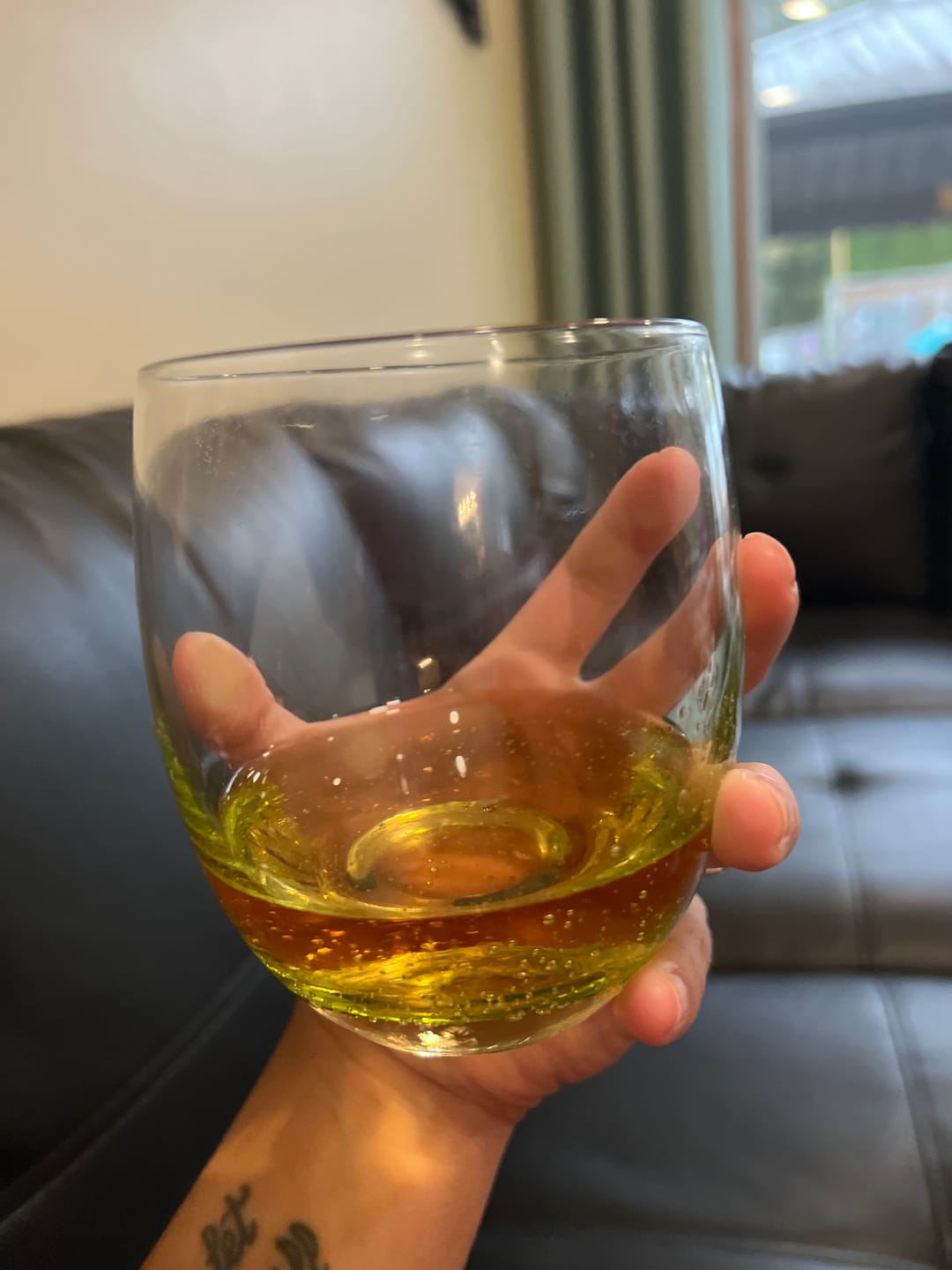 Customer photo review of Non-Alcoholic Sparkling Rosé