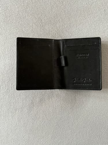 Customer photo review of Slimstar - slim wallet with large coin pocket