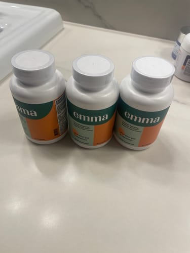 Customer photo review of Emma