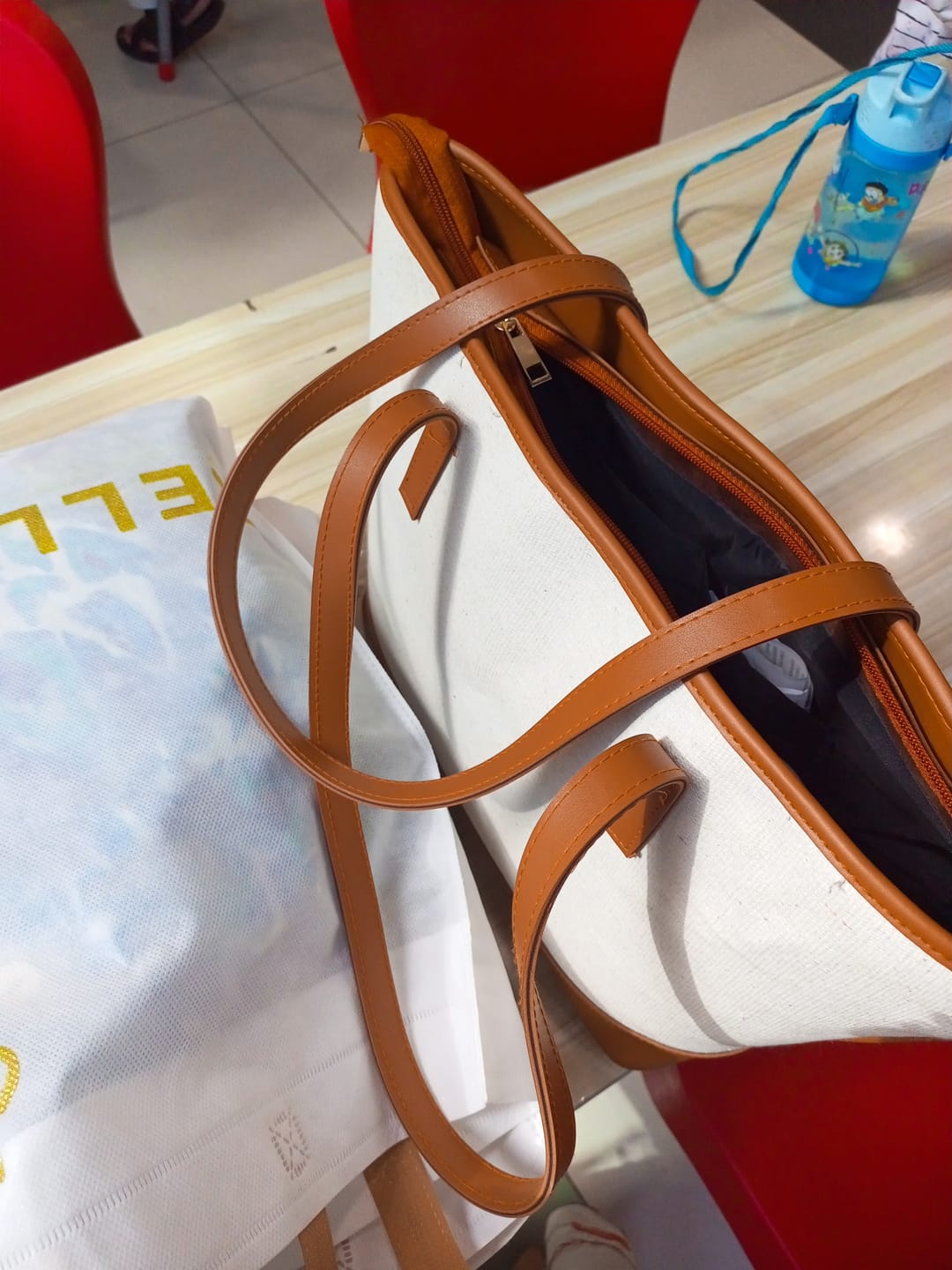 Customer photo review of TOTE BAG BROWN ( pre - order )