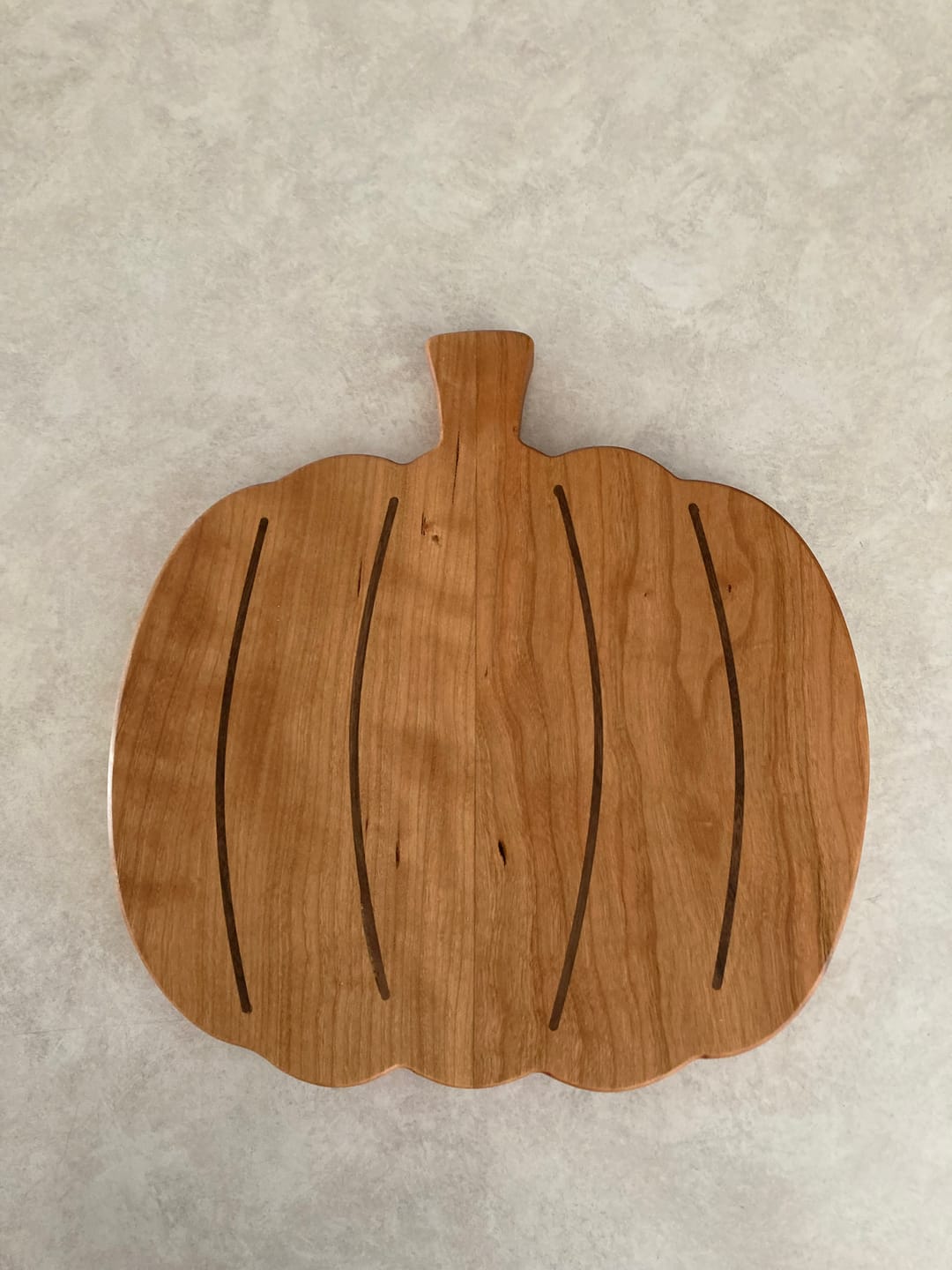 Customer photo review of 11.75x11.75" Pumpkin Serving Board Acrylic Router Template