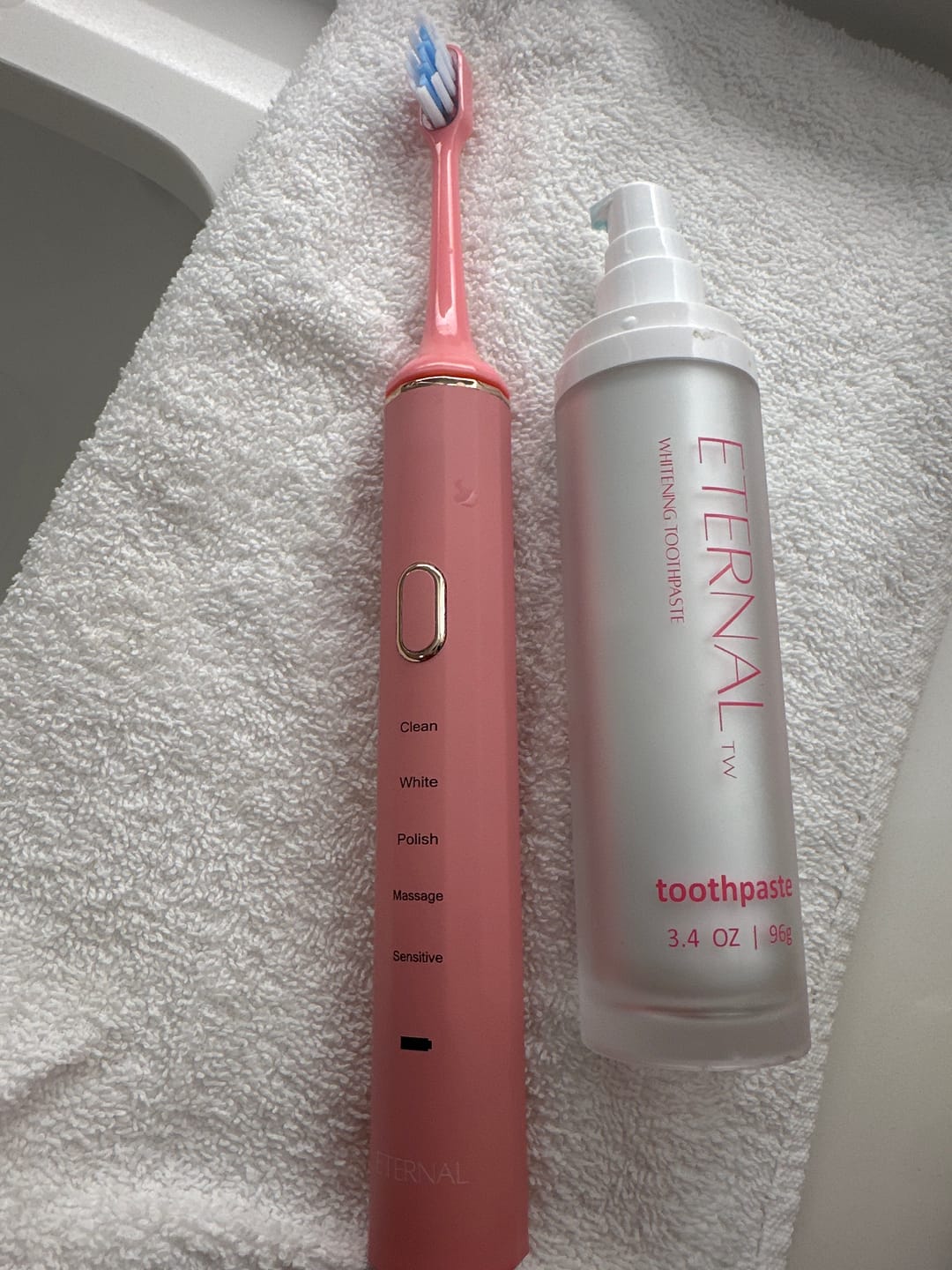 Customer photo review of Whitening Bubble Mint Toothpaste