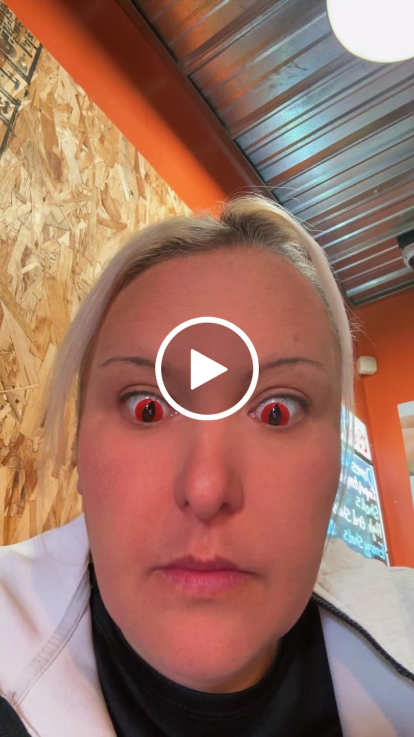 Customer video review of Red Cat Eyes Crazy Lens