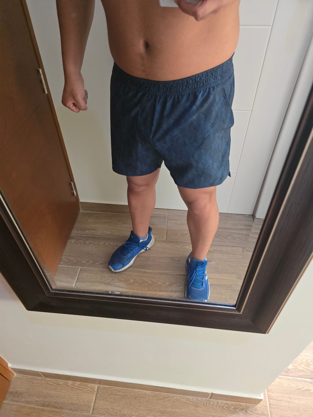 Customer photo review of High Performance Running Socks // 6.0" Crew - Black
