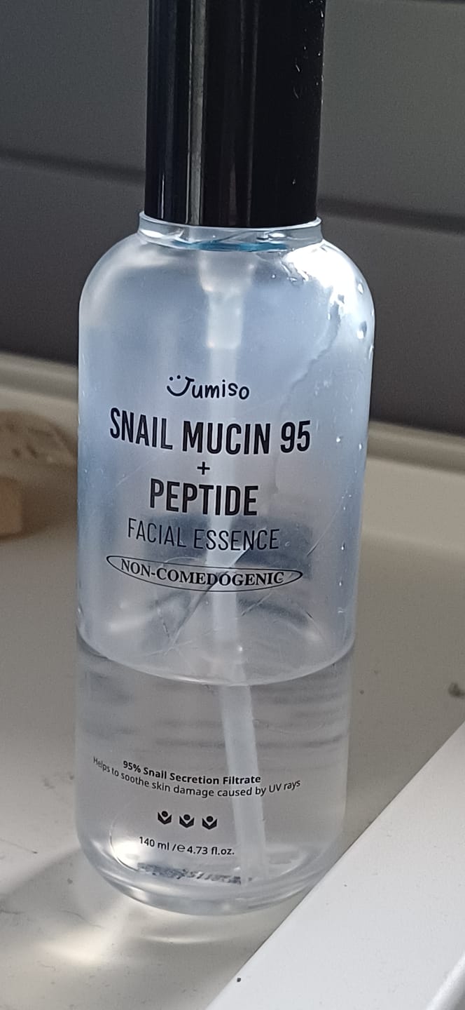 Customer photo review of Esence ar gliemežu mucīnu 95% un peptīdiem Jumiso Snail Mucin 95 + Peptide Essence