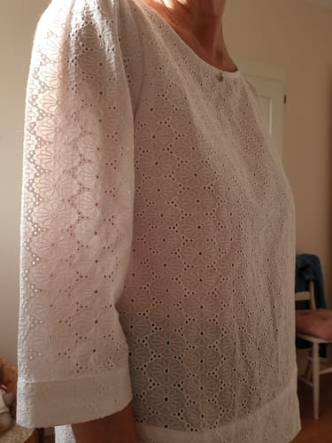 Customer photo review of Blouse Eulalie manches 3/4 - broderie marguerite