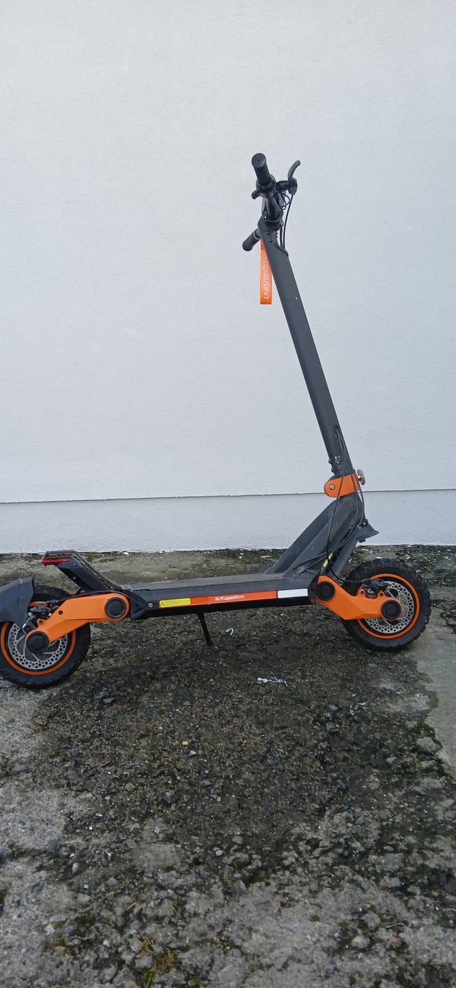 Customer photo review of E-Scooter Tube Replacement 10 Inch Angled Valve