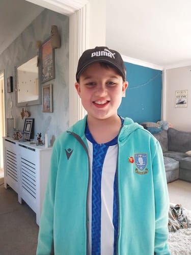 undefined review of Vulcan 2cm Poppy Pin Badge image 1 out of 2