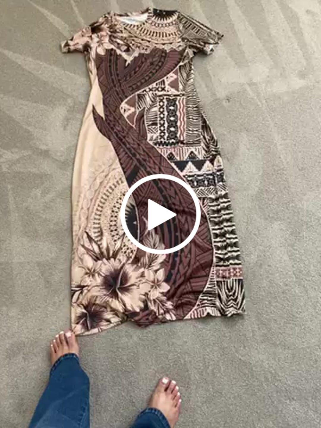Customer video review of Bula Fiji Short Sleeve Bodycon Dress Shark Tail Beige Masi Tapa LT7