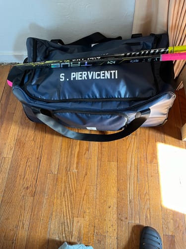 Customer photo review of Conway+Banks Hockey Bag