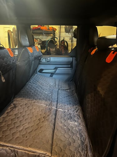 Customer photo review of RuffRover 2.0™ - Hard Bottom Dog Car Seat Protector