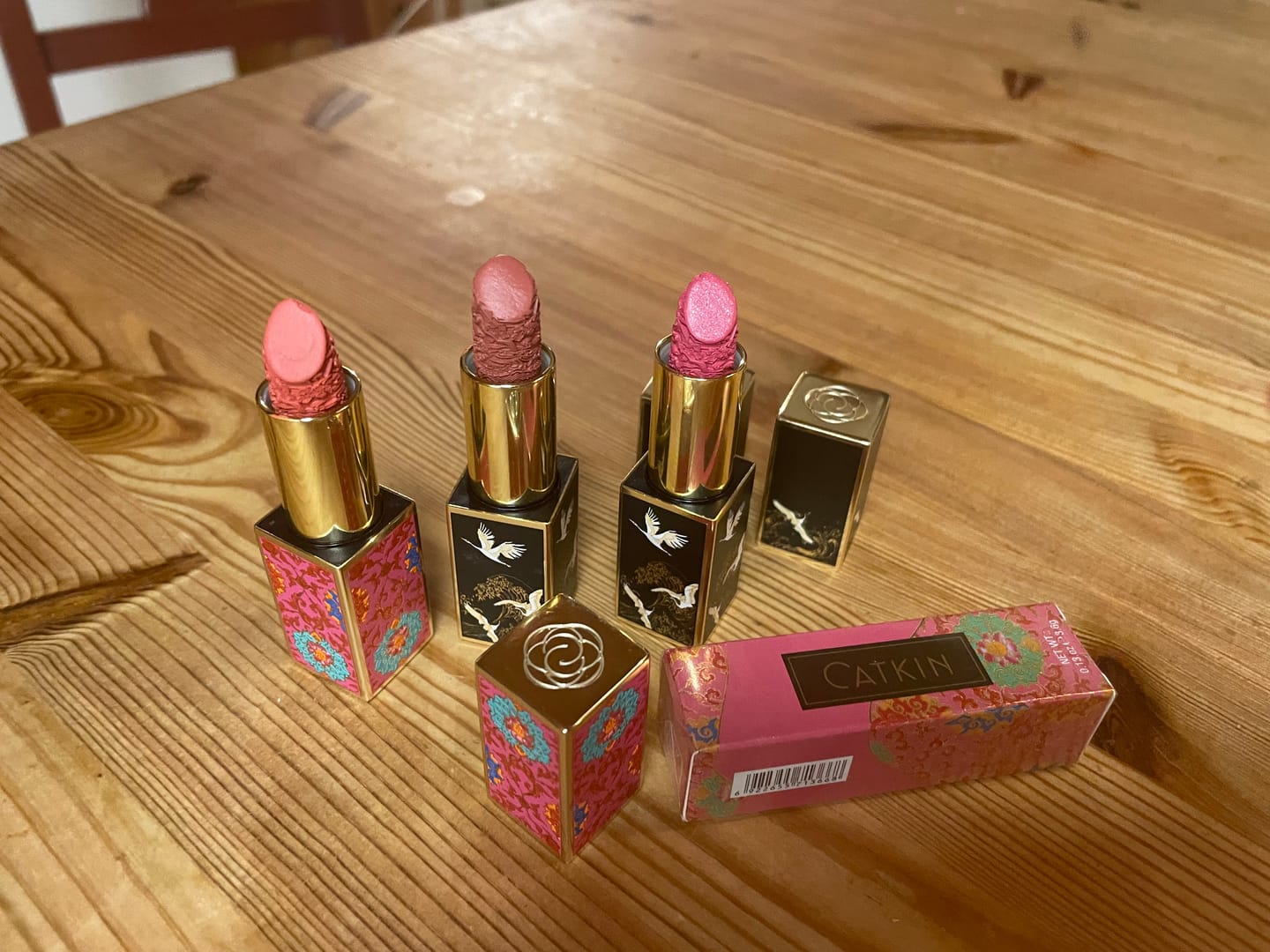 Customer photo review of CATKIN Rouge Carving Lipstick
