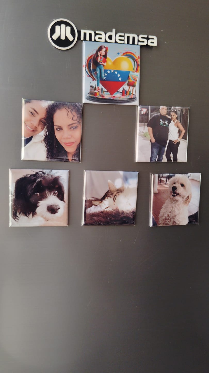 Customer photo review of Pack 6 Imanes personalizados