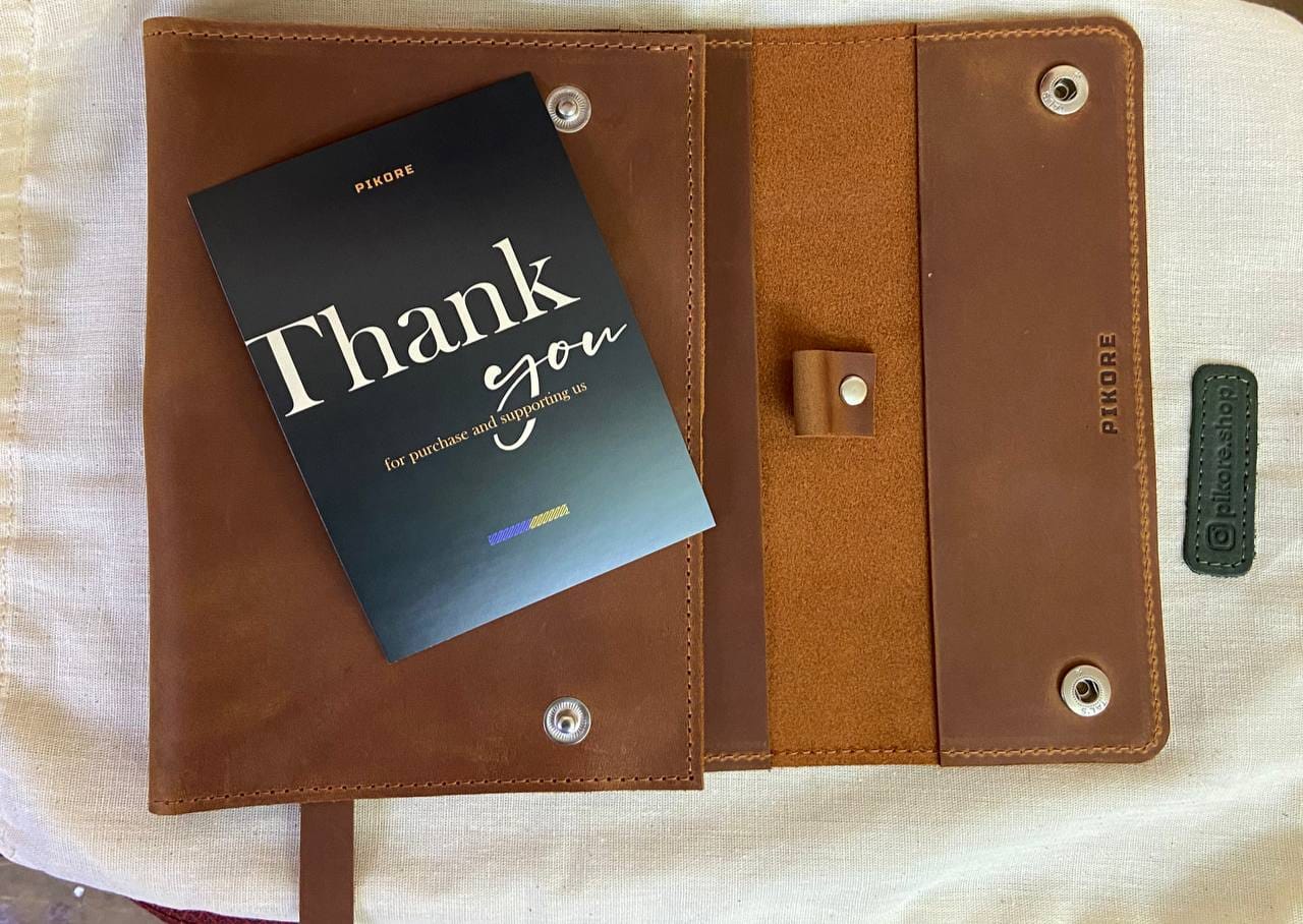 Customer photo review of Notebook Cover Vision