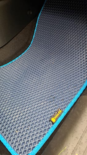 Customer photo review of Dywaniki samochodowe na zamówienie - Przód