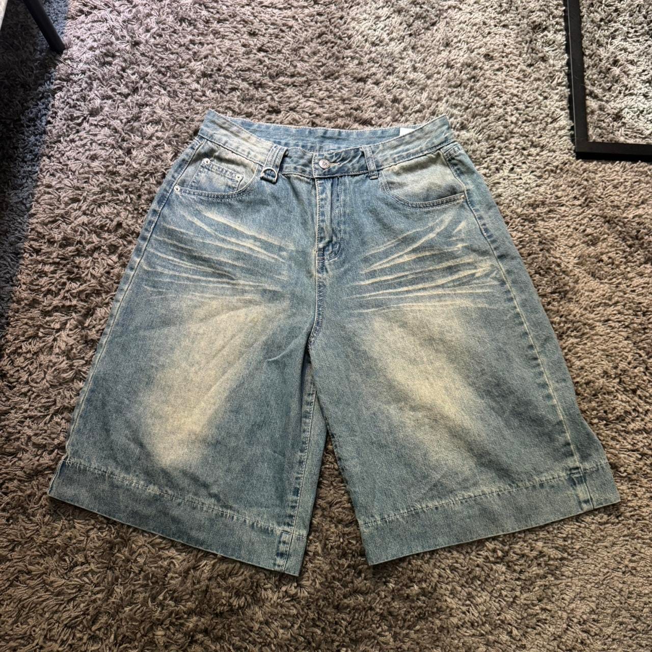 Customer photo review of Aelfric Eden Washed Wrinkle Jorts