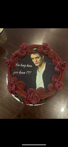 Customer photo review of 20 cm Pre-cut Circle Custom Edible Icing Image