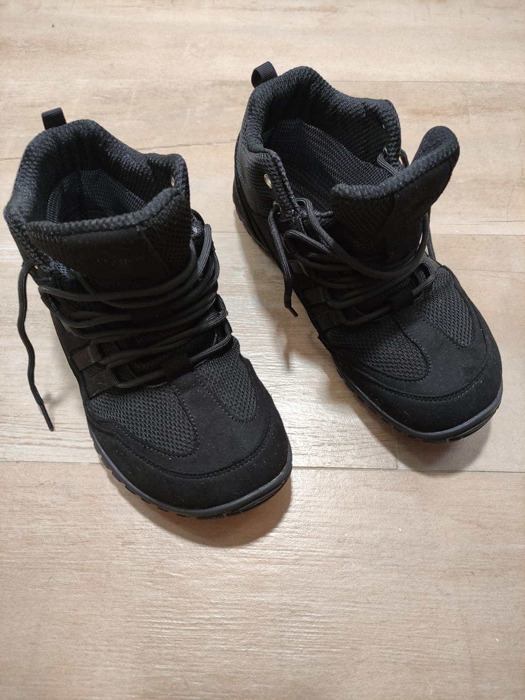 Customer photo review of Brave IV - Zapatos Barefoot