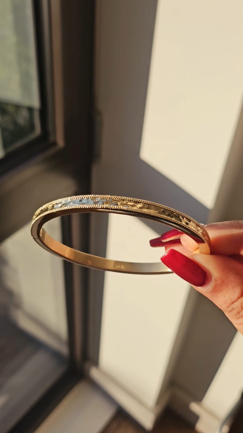 Customer photo review of Regalia Bangle