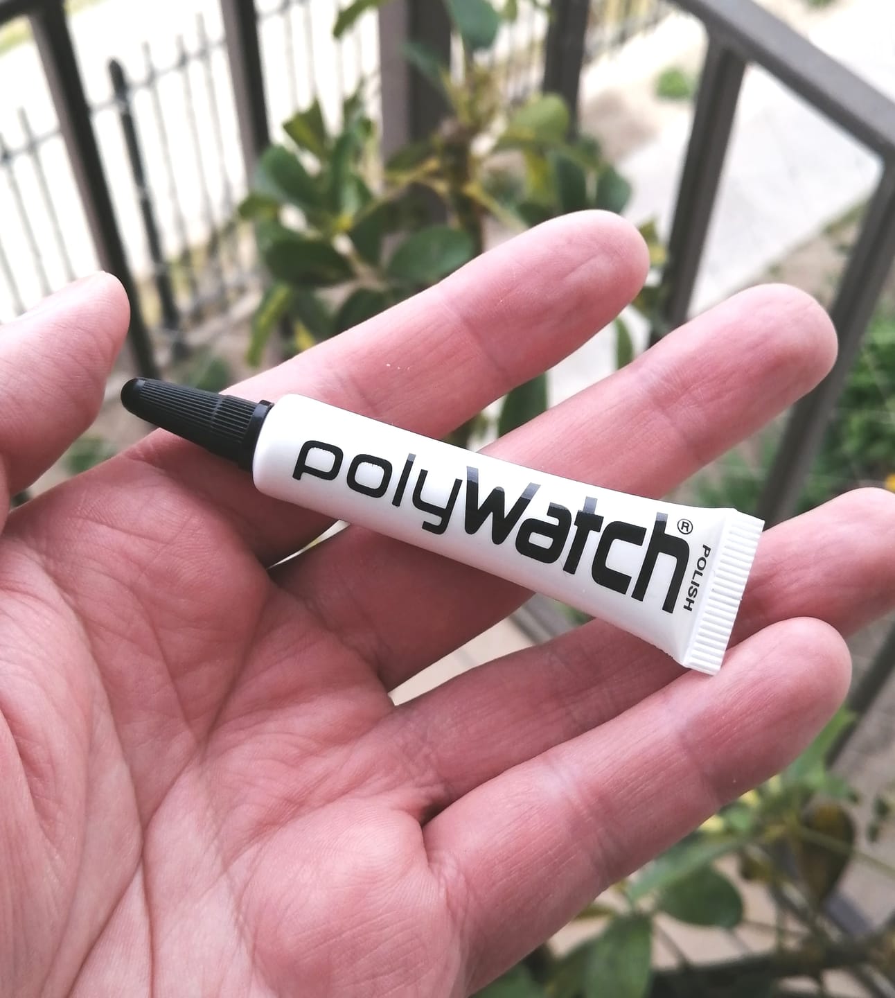 Customer photo review of Polywatch Polish Plastic - ¡Limpia rayas en cristal acrílico!