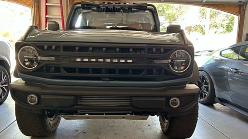 Customer photo review of Armor Grille w/ Off-Road Lights - Matte Black For 2021-2024 Ford Bronco