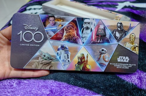 Customer photo review of Set de Sombras para Ojos 'EDICIÓN LIMITADA' STAR WARS - Colección Galáctica de 18 Colores Inspirados en la Saga Épica
