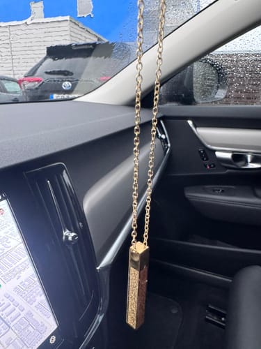 Customer photo review of Ayatul Kursi Bar Necklace