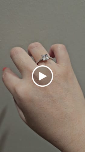 Customer video review of AURORA'S CUSHION RING