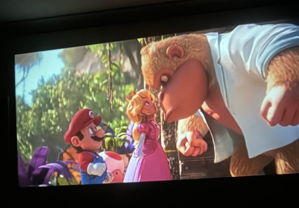 Customer photo review of MovieHub™ Ultra HD Gaming Bundle