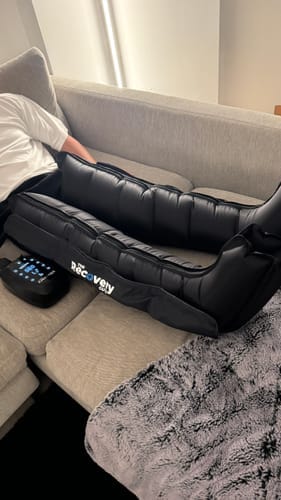 Customer photo review of RECHARGEABLE Full Leg 6 Chamber Air Compression Boots 3.0