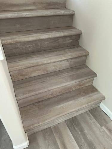 Customer photo review of Boardwalk Isle Stair Tread