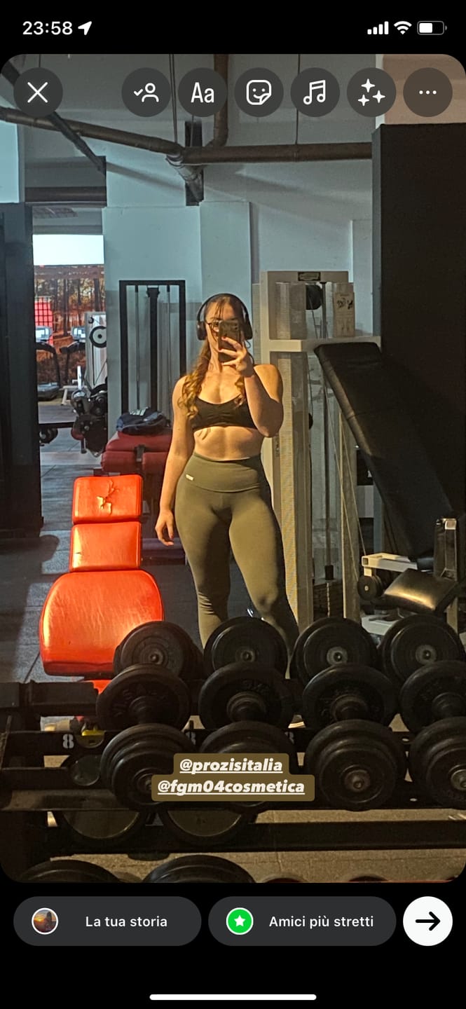 Customer photo review of Nikita All-Up Coal Green