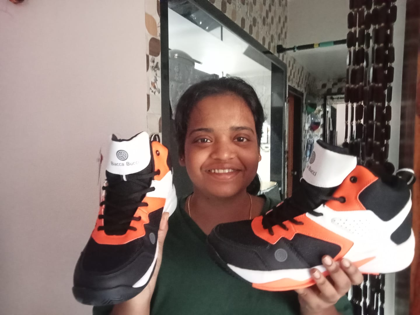 Customer photo review of Bacca Bucci Wager