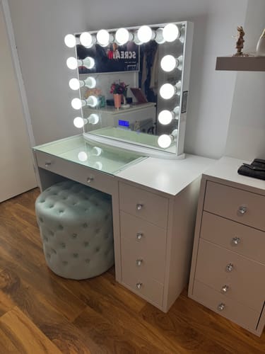 Customer photo review of Electra Vanity Table “Diamond”