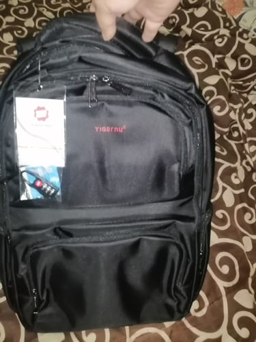 Customer photo review of Tigernu T-B3140 Anti Theft 15.6 inch Laptop Office Backpack Bag with FREE Lock
