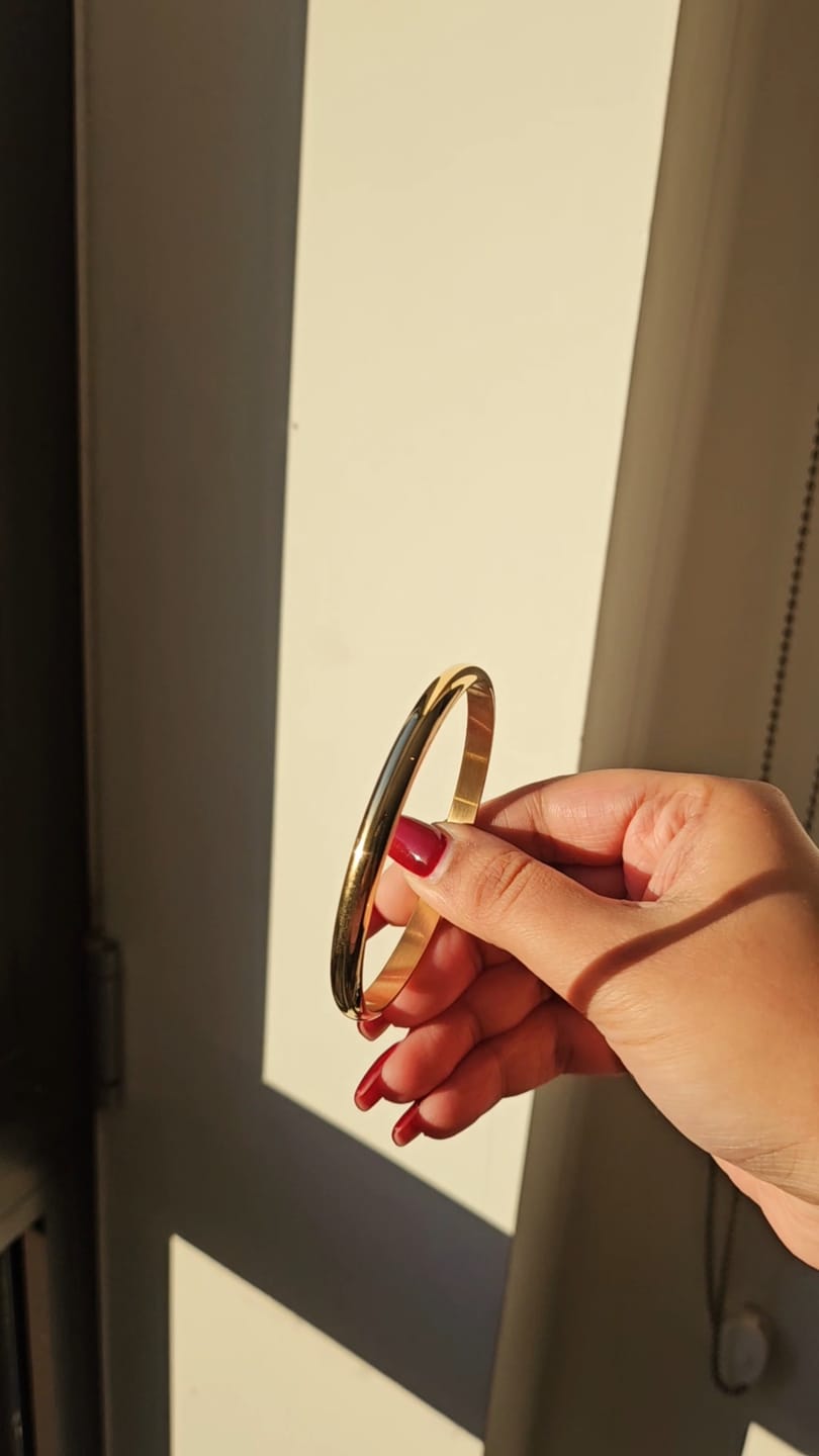 Customer photo review of Classic Chunky Gold Bangle