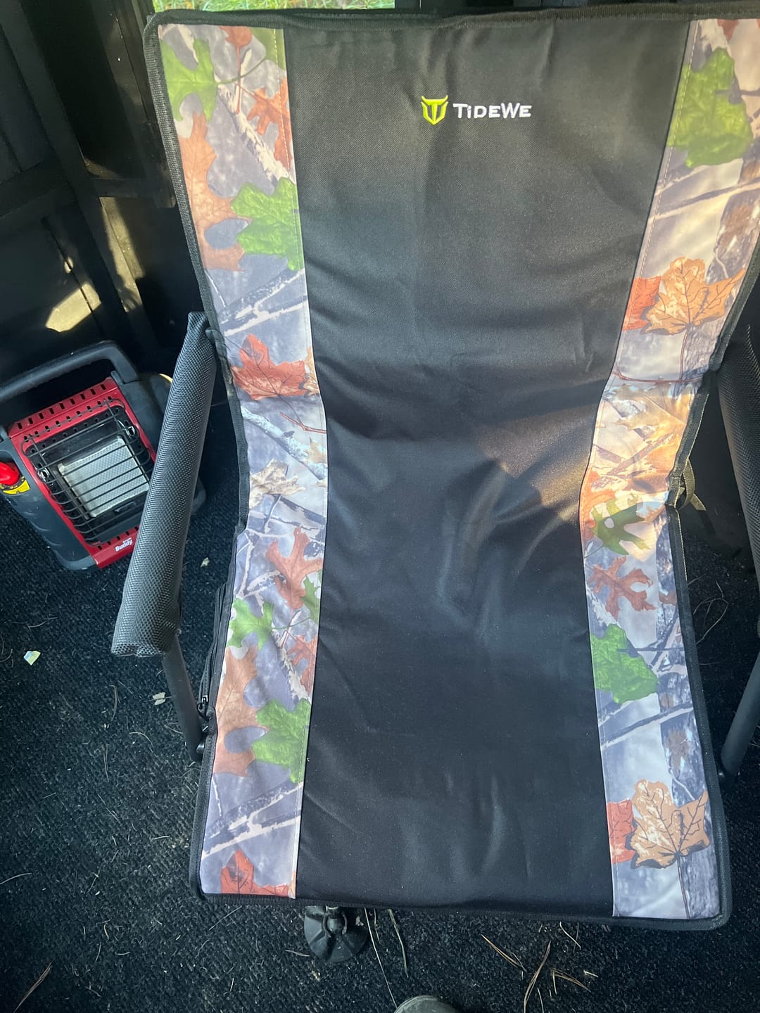 Customer photo review of Heated Hunting Chair Adjustable Height 360° Swivel Blind Chair