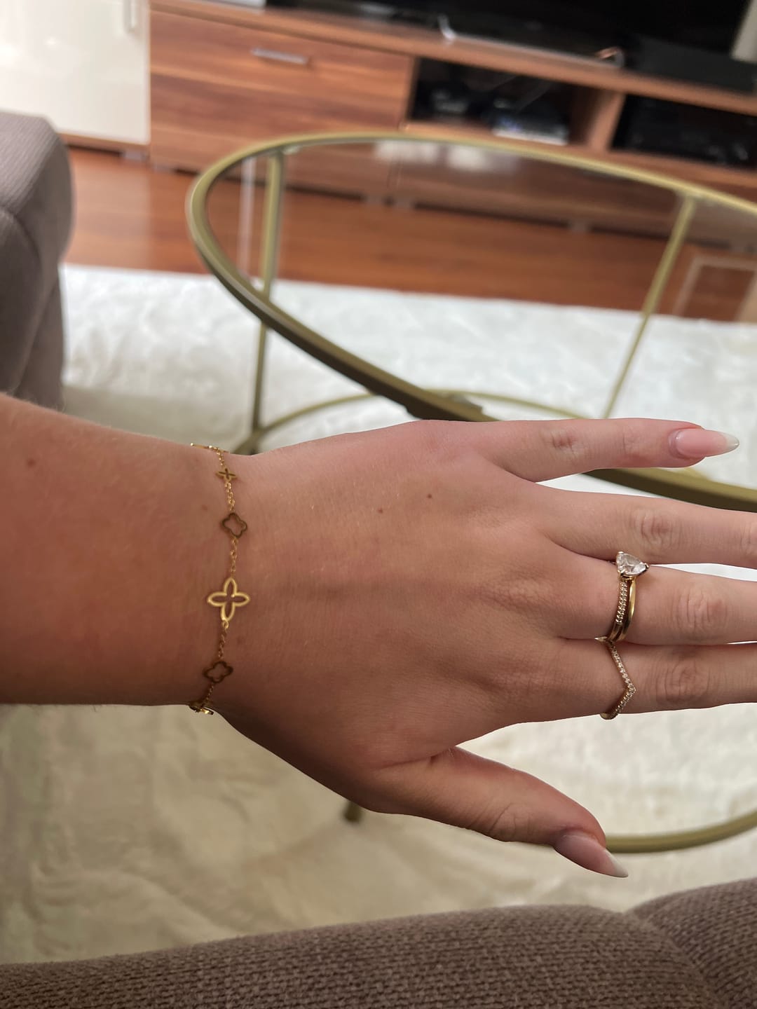 Customer photo review of Fancy Clover Armband | 18K vergoldet