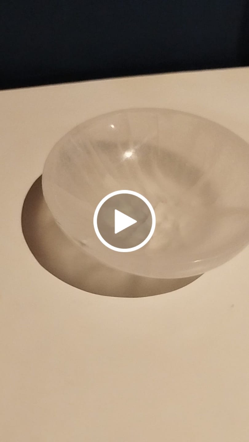 Customer video review of Bol de Selenita Redondo | Bienestar - Tranquilidad