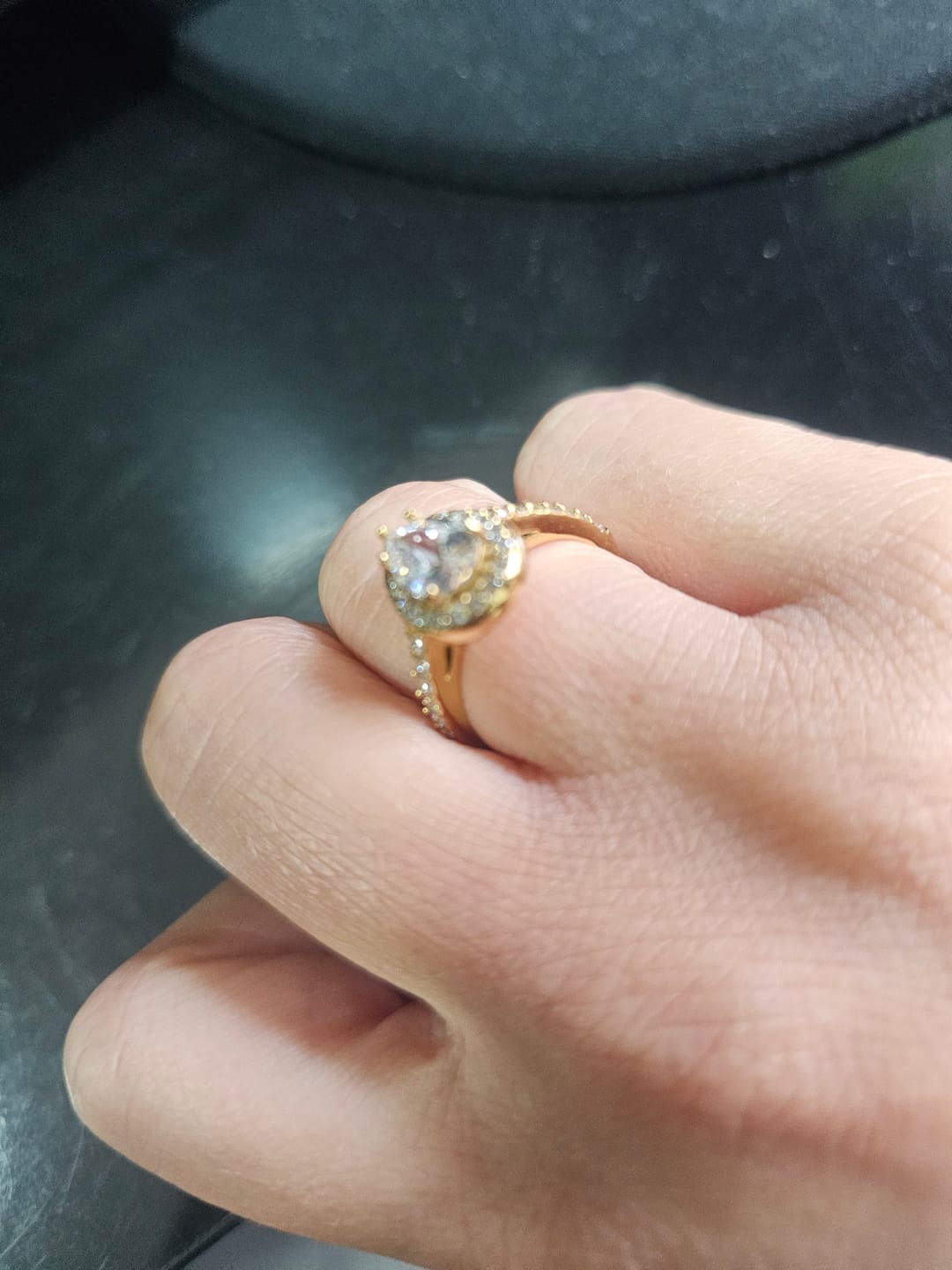 Customer photo review of Drop Ring | 18K vergoldet
