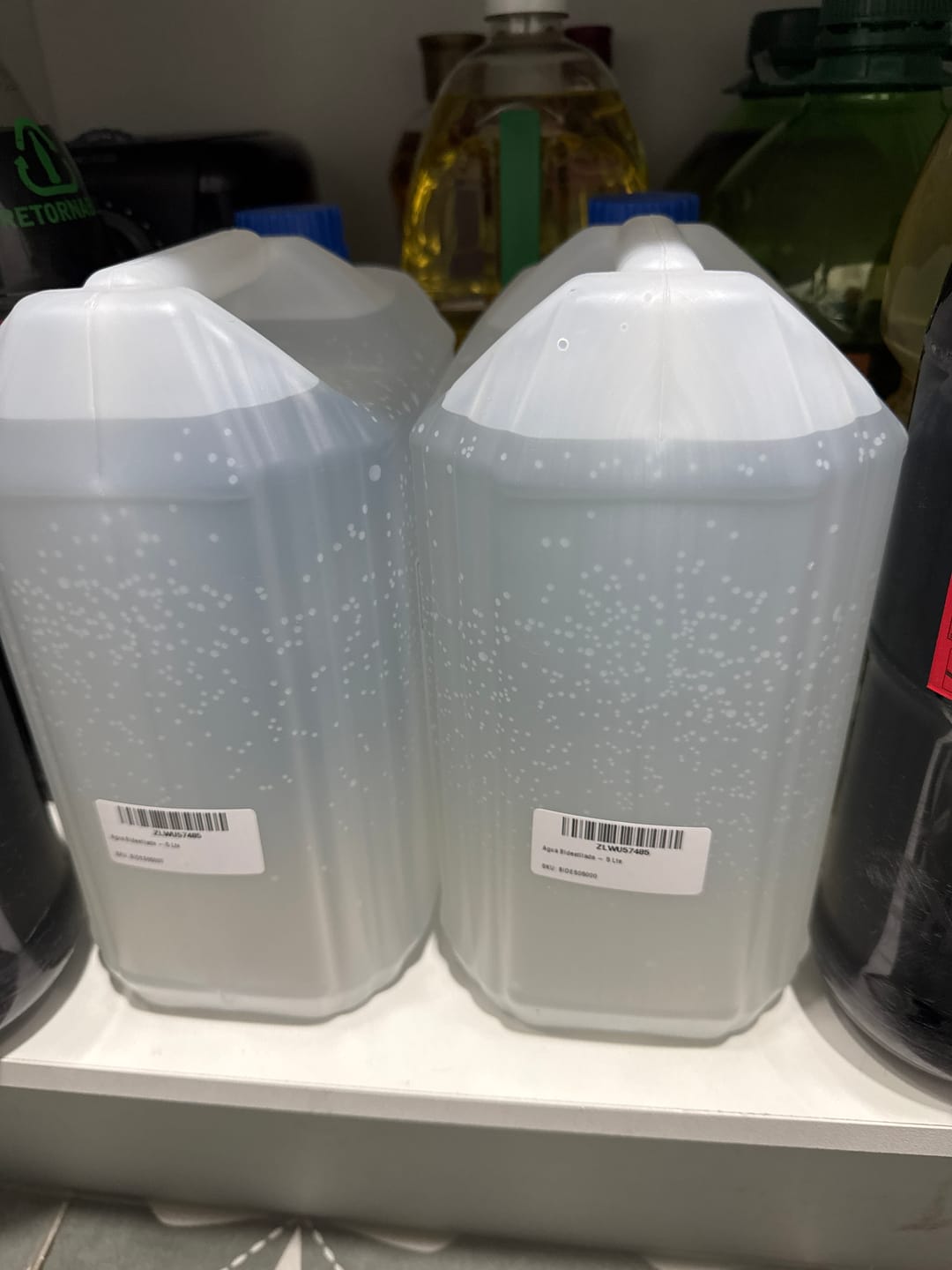 Customer photo review of Agua calidad Bidestilada