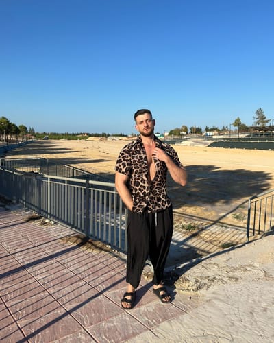 Customer photo review of Mens Leopard Print Casual Short Sleeve Shirts SKUE22621