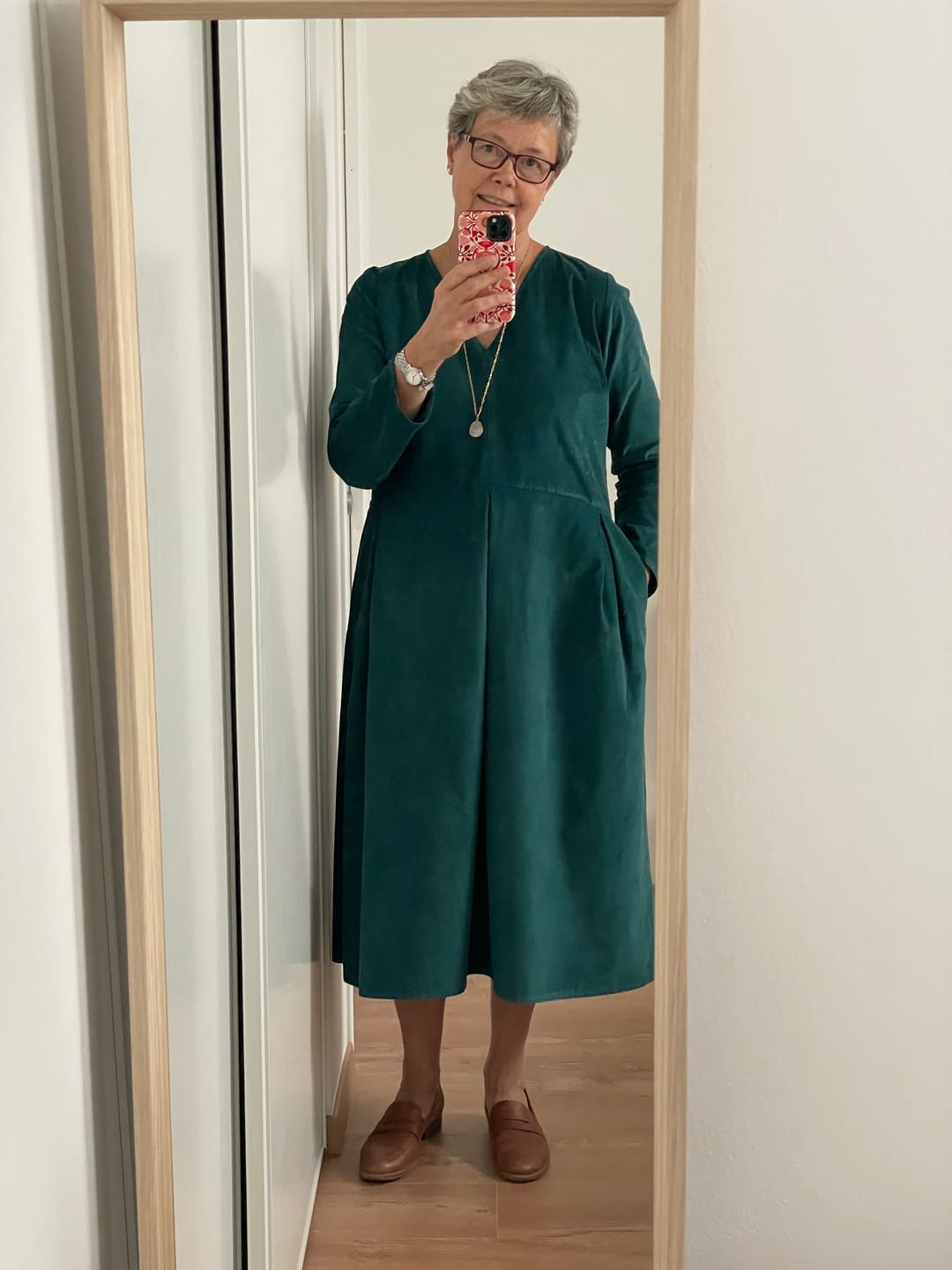 Customer photo review of Robe Romane - velours milleraies colvert