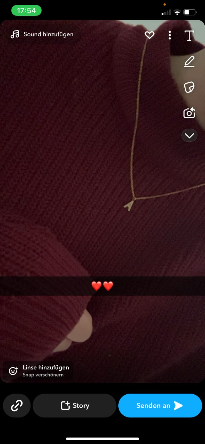 Customer photo review of Filigran Letter Halskette | 18K vergoldet