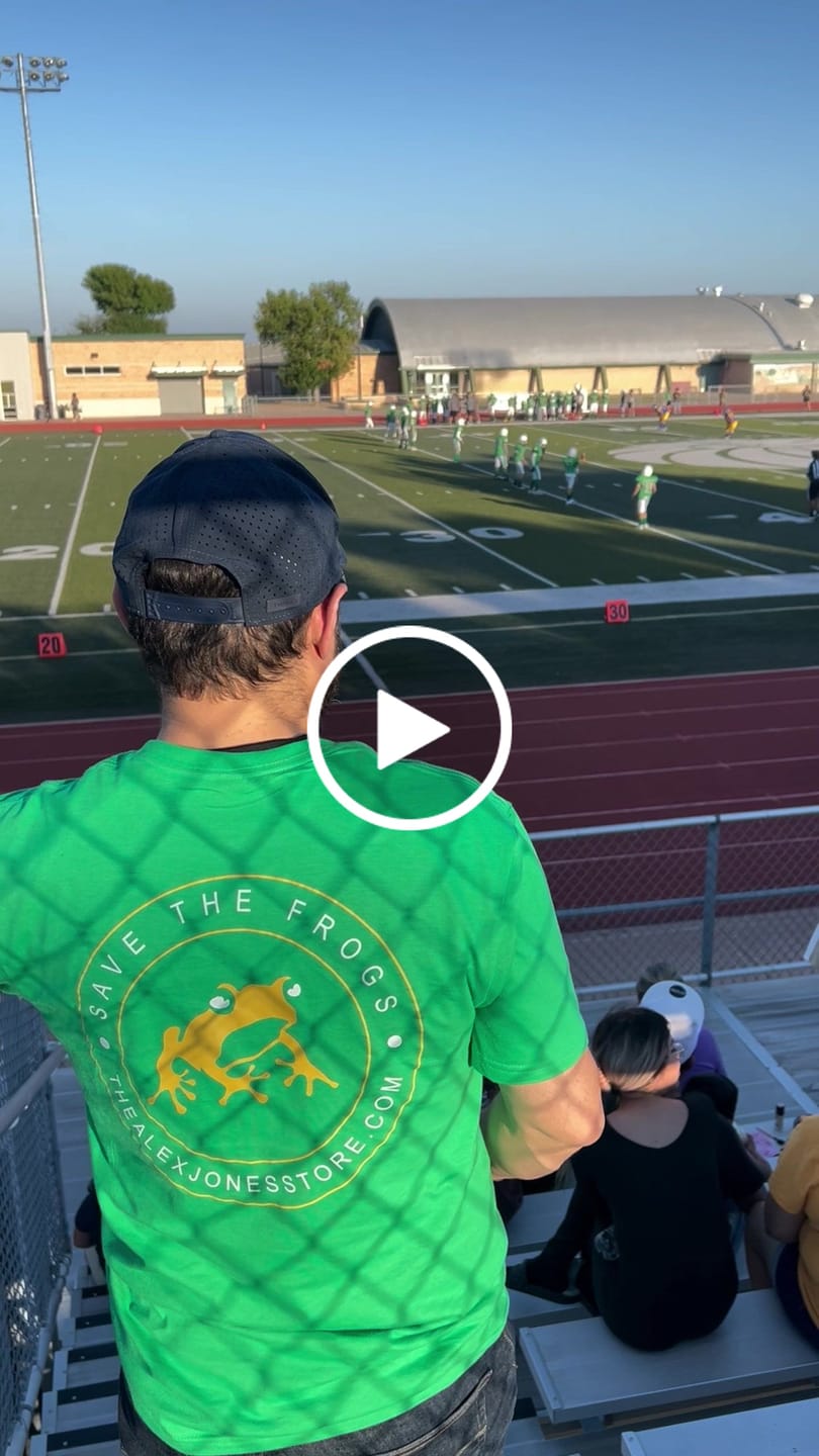 Customer video review of Save The Frogs T-Shirt