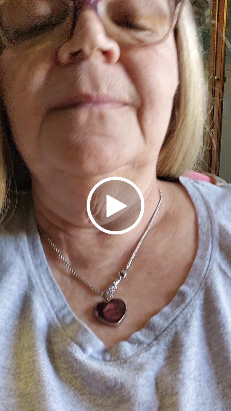 Customer video review of Custom Engravable Heart Photo Necklace