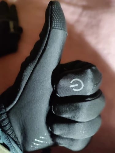 Customer photo review of Ultimate Winter Gloves