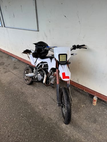 Customer photo review of 2017 - 2024 HUSQVARNA SUPER BRIGHT LED HEADLIGHT 4800 LUMENS FE TE HUSKY [ WHITE |. BLACK | INSERT ]